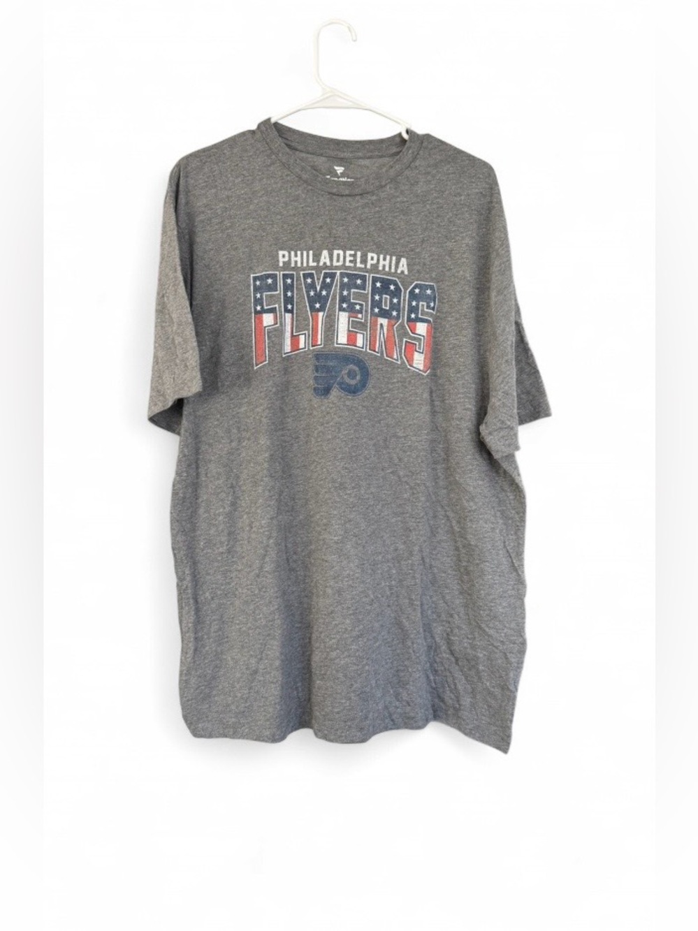 NWT Fanatics NHL Philadelphia Flyers American Flag Distressed Logo Tee XL